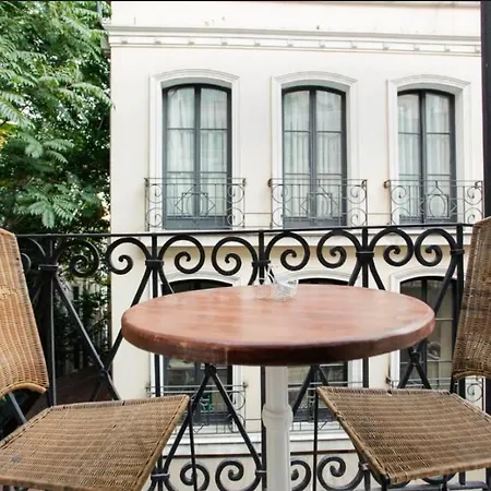 With A Balcony And A Kitchen In Taksim