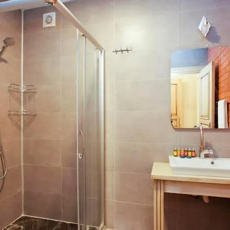 With A Balcony And A Kitchen In Taksim 4* איסטמבול